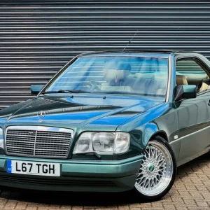 1993 MERCEDES-BENZ E320 E320 WITH AMG UPGRADES AND BBS WHEELS - Image 2