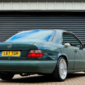 1993 MERCEDES-BENZ E320 E320 WITH AMG UPGRADES AND BBS WHEELS - Image 7