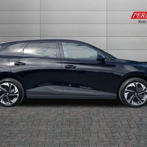 2023 MG4 Trophy Long Range EV 64kWh 5-door hatchback - Image 3