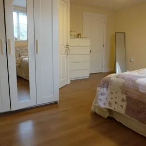 DOUBLE EN-SUITE ROOM on 2nd floor - Image 4