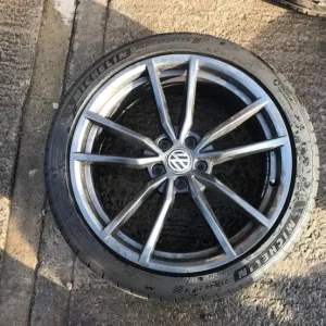 19in Pretoria Alloy with Michelin Pilot Sport 4S - Image 3