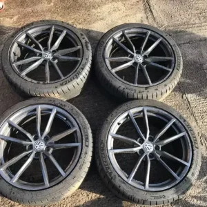 19in Pretoria Alloy with Michelin Pilot Sport 4S