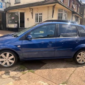 2007 Ford Fiesta 1.6 Ghia 5-door hatchback petrol automatic - Image 5