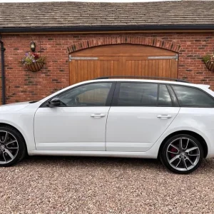 2017 Skoda Octavia vRS DSG Diesel Estate - Image 5