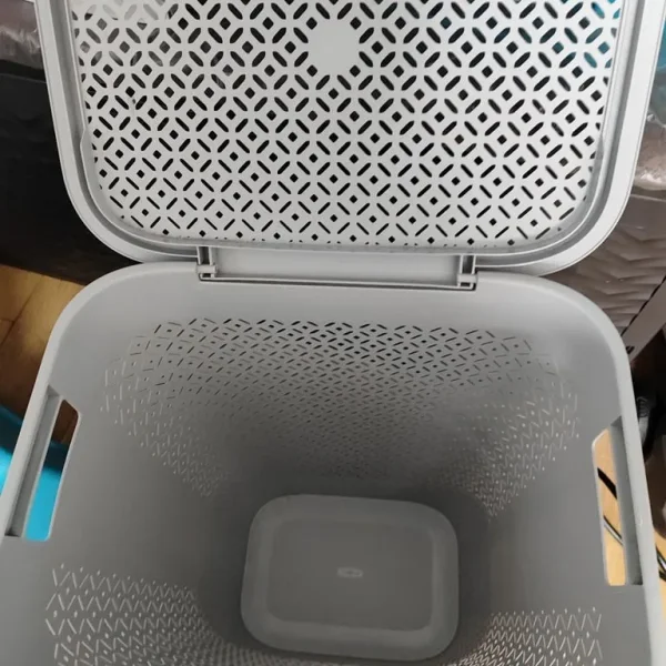 Laundry basket