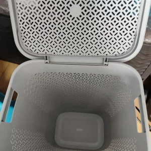 Laundry basket
