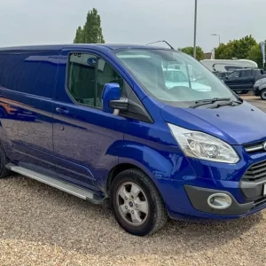 2017 Ford Transit Custom SWB L1H2 High Roof 290 Limited - Image 4