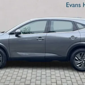 2023 Nissan Qashqai 1.3 DiG-T with all the smart features - Image 6