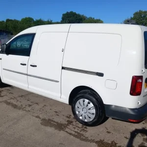 2017 Volkswagen Caddy Maxi C20 TDI LWB Air Con Diesel Manual - Image 3
