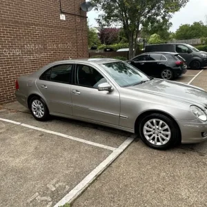 Mercedes-Benz E320 2007 4-door saloon - Image 5
