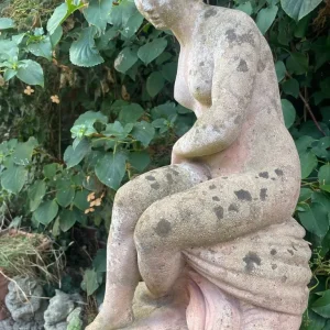 Terracotta garden figure on stand - Image 2