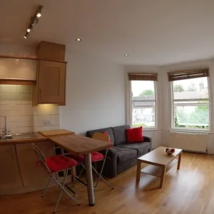 1 Bed Flat with Open Plan, New Refurbishment – Epping Forest - Image 3