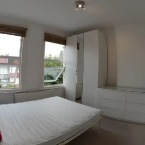 1 Bed Flat with Open Plan, New Refurbishment – Epping Forest - Image 4