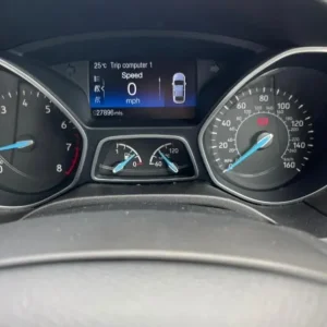 Ford Focus Hatchback 2016 Manual 5-door - Image 2