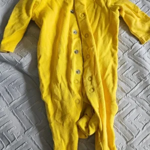 Baby boys newborn clothes bundle - Image 4