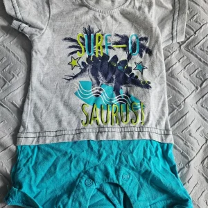 Baby boys newborn clothes bundle - Image 6