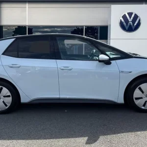 2025 Volkswagen ID.3 Pro Performance Max 58kWh - Image 3
