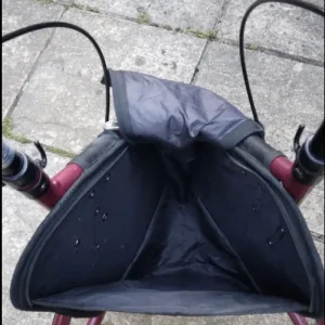 Mobility trolley with shopping basket and good brakes - Image 3