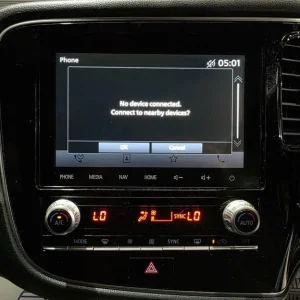 2020 Mitsubishi Outlander 2.4L TwinMotor 13.8kWh Estate - Image 7