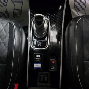 2020 Mitsubishi Outlander 2.4L TwinMotor 13.8kWh Estate - Image 8
