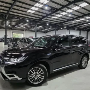 2020 Mitsubishi Outlander 2.4L TwinMotor 13.8kWh Estate