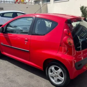 2009 Peugeot 107 1.0 Verve 3-door hatchback petrol manual - Image 3