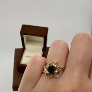 Vintage Chrome Diopside Ring in 9ct Gold - Image 4