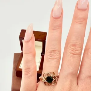 Vintage Chrome Diopside Ring in 9ct Gold - Image 5