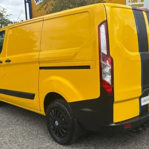 2021 Ford Transit Custom 2.0 EcoBlue Leader Panel Van - Image 8