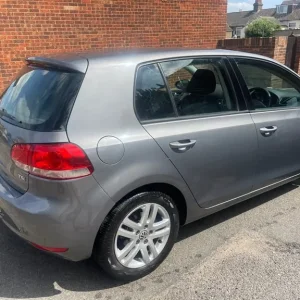 Volkswagen Golf Hatchback 2009 Manual 1.4 FSI 5-door - Image 4