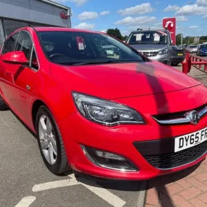 2015 Vauxhall Astra 1.6 CDTi 16V ecoFLEX 136 SRi 5dr Hatchback Diesel Manual - Image 3
