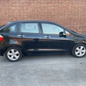 Honda FR-V 2.2 Diesel Breaking Parts - Image 7