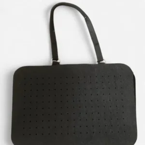 Black felt jewellery organiser that folds up - Image 2