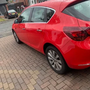 2013 Vauxhall Astra 2.0 diesel manual 5-door - Image 2