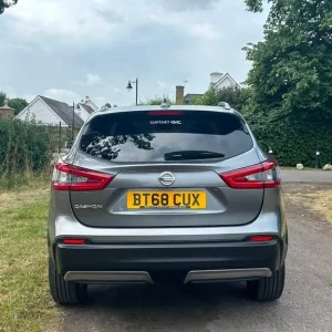 2018 Nissan Qashqai 1.3 DIG-T N-Connecta SUV 5-door Petrol Manual - Image 6