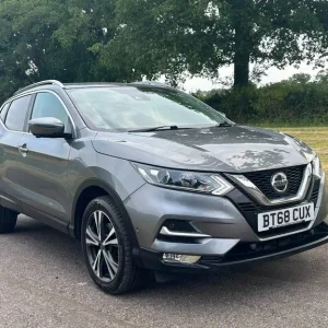 2018 Nissan Qashqai 1.3 DIG-T N-Connecta SUV 5-door Petrol Manual