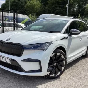 2023 Skoda Enyaq 80x Sportline 4x4 Electric SUV - Image 7