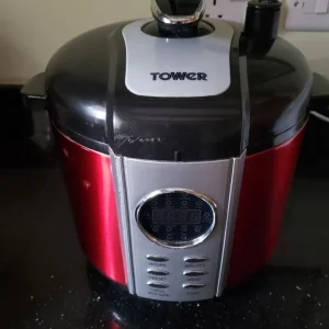 Unused red Tower pressure cooker