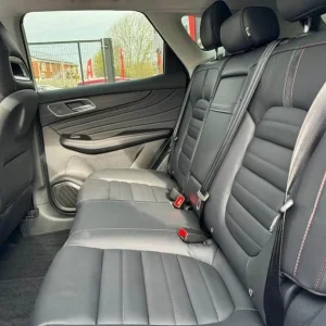 MG HS Exclusive PHEV Auto (Plugin Hybrid), Pearl White, Panroof, HPI Clear - Image 6