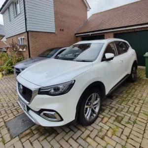MG HS Exclusive PHEV Auto (Plugin Hybrid), Pearl White, Panroof, HPI Clear