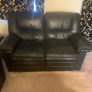 Lazy boy sofas 2 + 3 seater - Image 4