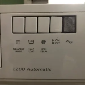 🧺 Zanussi Washing Machine – Still Works, 4.5kg, Mechanical Controls - Image 4