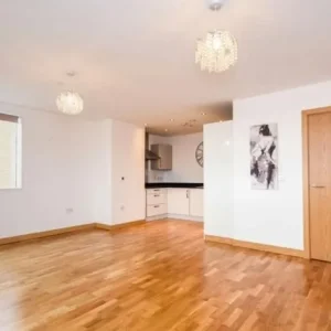 2 bedroom flat with sea views and parking at Canna Pier - Image 4