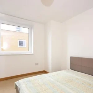 2 bedroom flat with sea views and parking at Canna Pier - Image 7