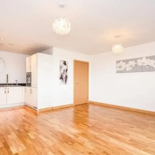 2 bedroom flat with sea views and parking at Canna Pier