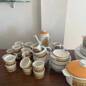 Royal Doulton Parquet Fine China HUGE set - Image 4