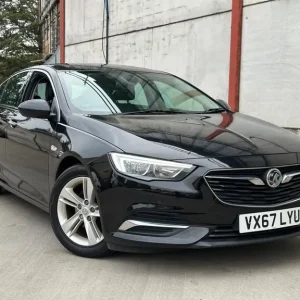 2017 Vauxhall Insignia 1.6 Turbo D EcoTec Tech Line Nav 5-door Hatchback