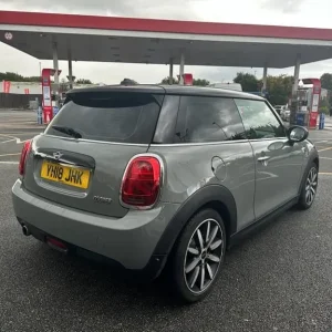 2018 MINI Cooper Hatchback 1.5 Petrol Manual with Chili Pack - Image 7