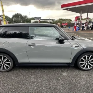 2018 MINI Cooper Hatchback 1.5 Petrol Manual with Chili Pack - Image 8