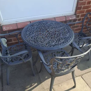 cast aluminium garden furniture - Image 3
